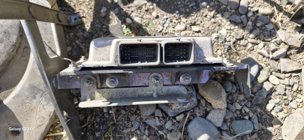 Продам запчасти на приору