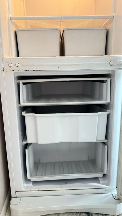 Холодильник рабочий б/у