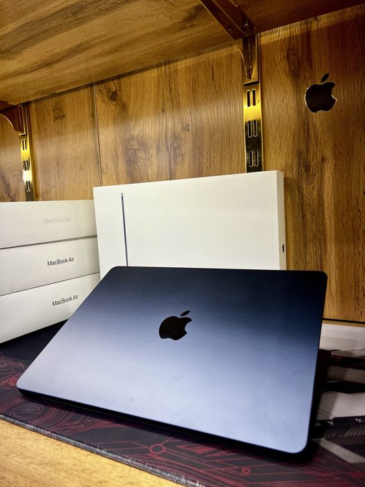 MacBook Air M2 100% 13 sikl 8/256