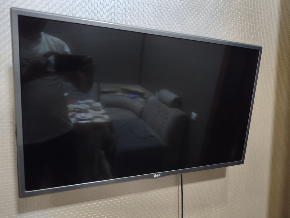 Телевизор LG 32 LED