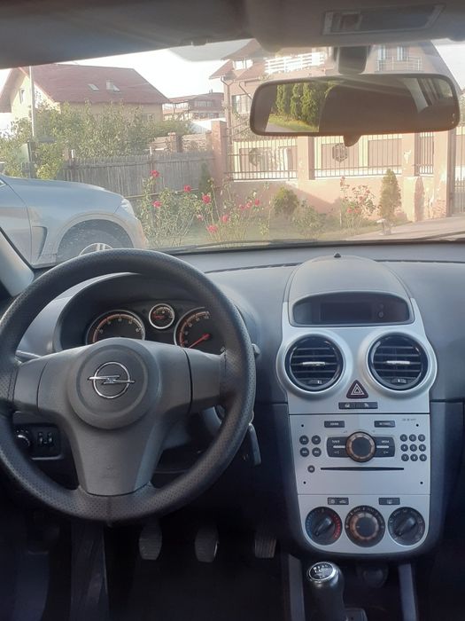 Opel Corsa D 1.2 benzina 70 CP