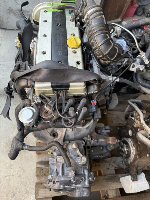 Двыгатель Опел вектра Бешка привазной 1,8