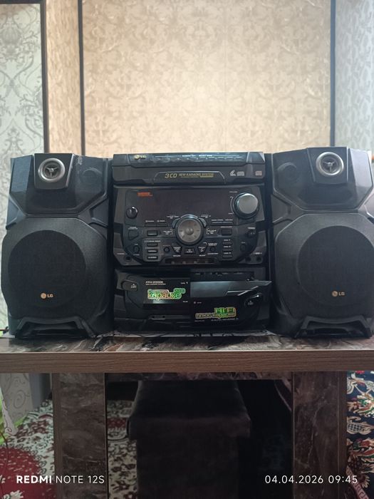 музыкальный .центр "LG"