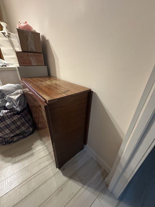 отдам стол бесплатно