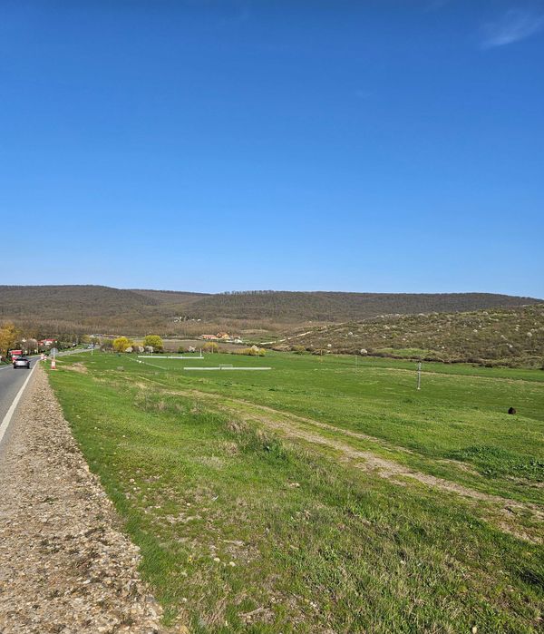 Vand Teren - 7200 mp - E581 si Teren - 2000 mp - Cretestii de Sus/Husi,Vaslui