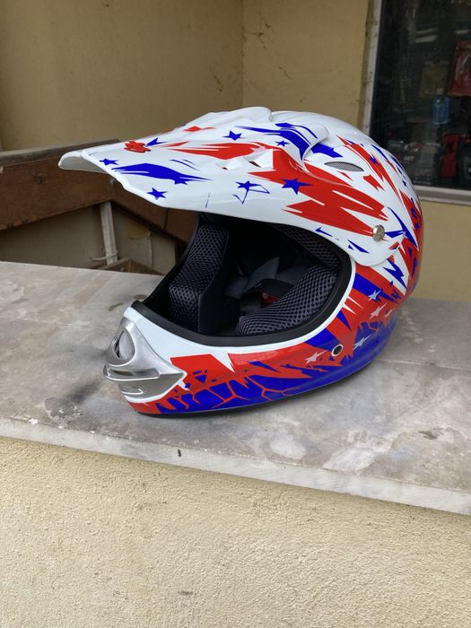 Нова детска каска, Размер С 49-50 см / кросова каска