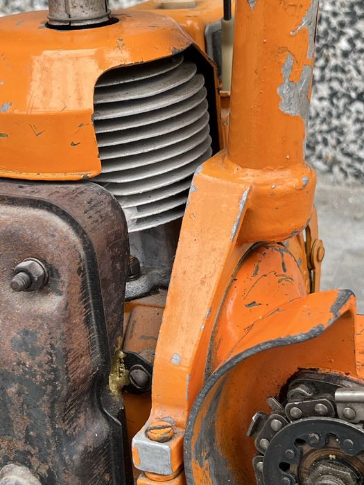 Урал 2 Електрон бензинова резачка