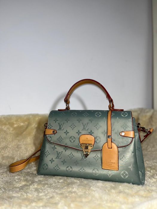 Geanta Louis Vuitton