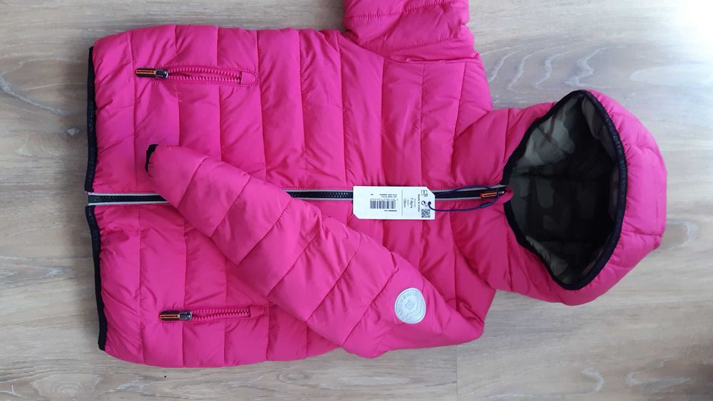 SUPERDRY -128см ново с две лица яке