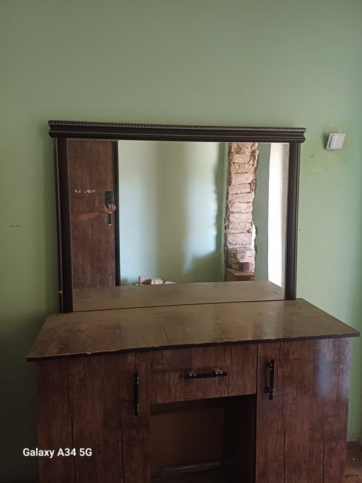 Spanli va shkaf va boshqalar