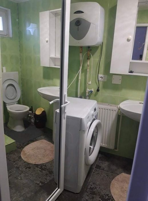 Închiriez doua garsoniere Tuzla
