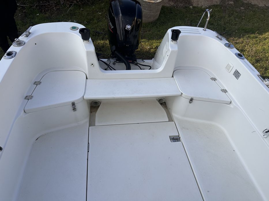 Barca Quicksilver Timonier 620 cu motor Mercury 115 cp 2021 si peridoc