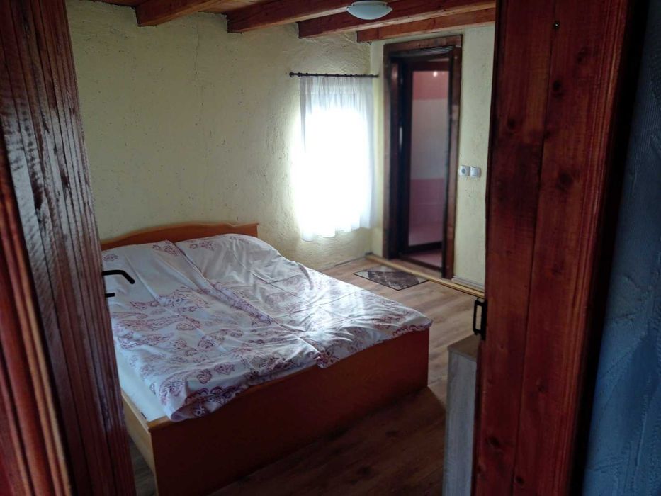 Продава се Къща в Елена - 150 кв.м за 490 €/кв.м - Снимка #2