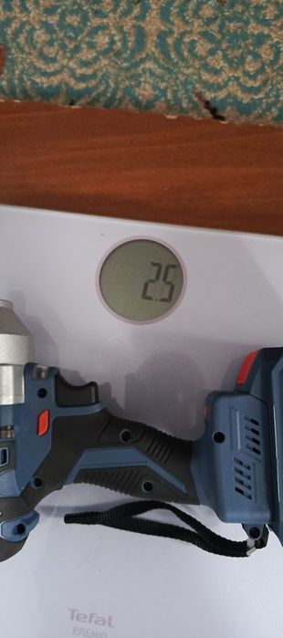 Продам гайковёрты.Бош