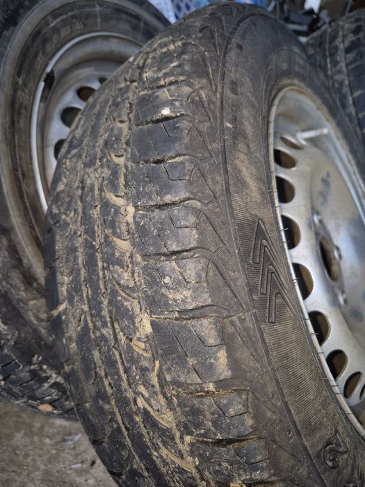 Продам запчасти на Ауди А4