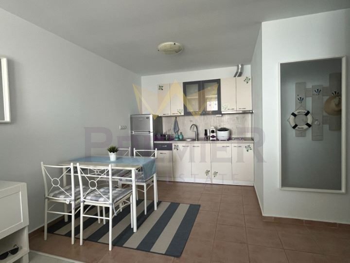 Продава се Едностаен апартамент в Свети Влас - 44 кв.м за 1550 €/кв.м - Снимка #1