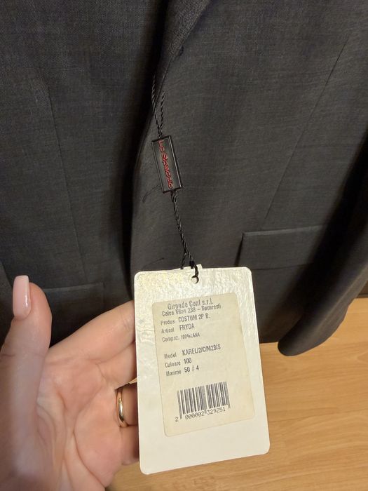 Costum barbati nou eticheta 50