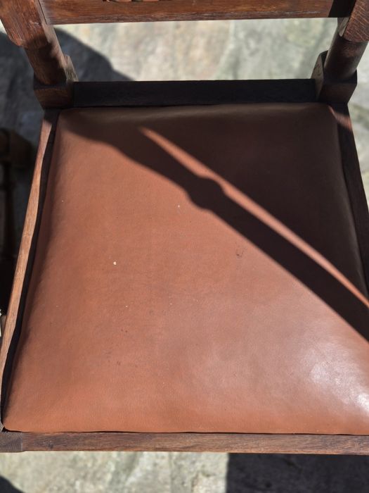 Два комплекта 4 бр  старинни рицарски столове