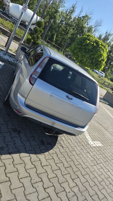 De vanzare ford focus 2010