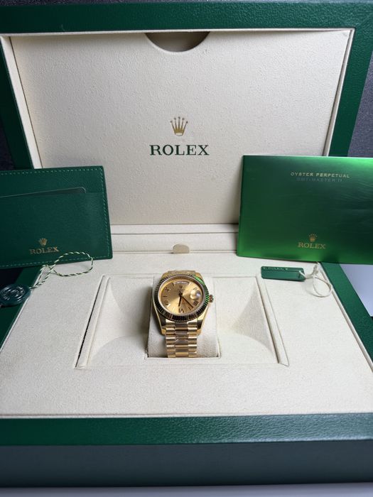 Часовник Rolex Day-Date President