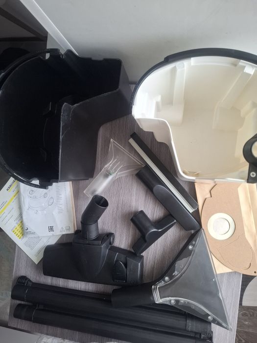 Моющий пылесос керхер