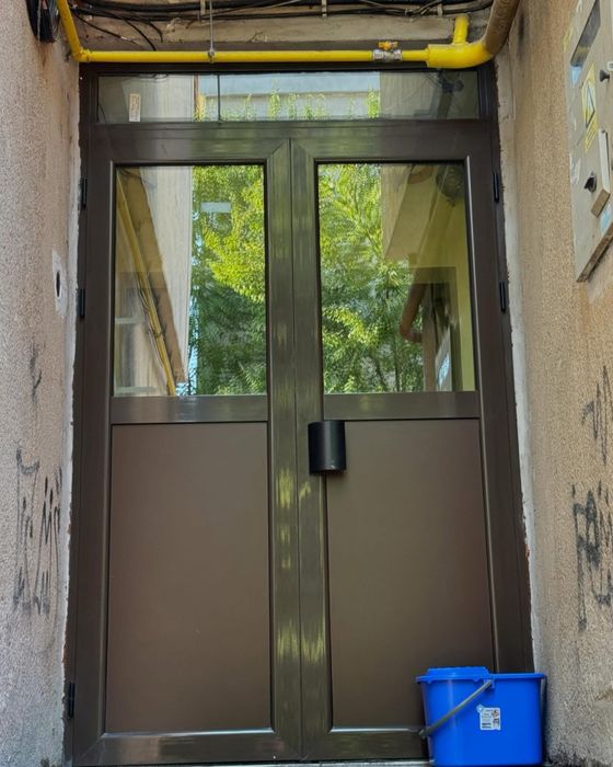 Curatenie Scari de Bloc