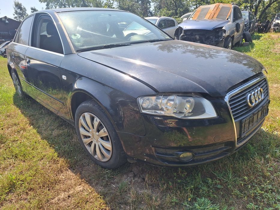 Dezmembrezi Audi A4 B7 1.6 benzina an 2007