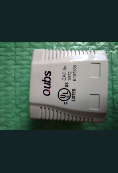 Priză de conectare cu două mufe RJ 45, noua în ambalaj.