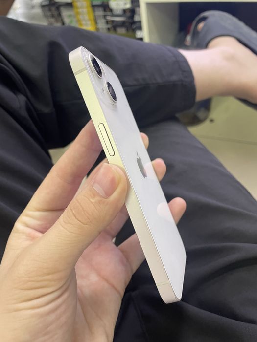 iPhone 13 в отличном состоянии