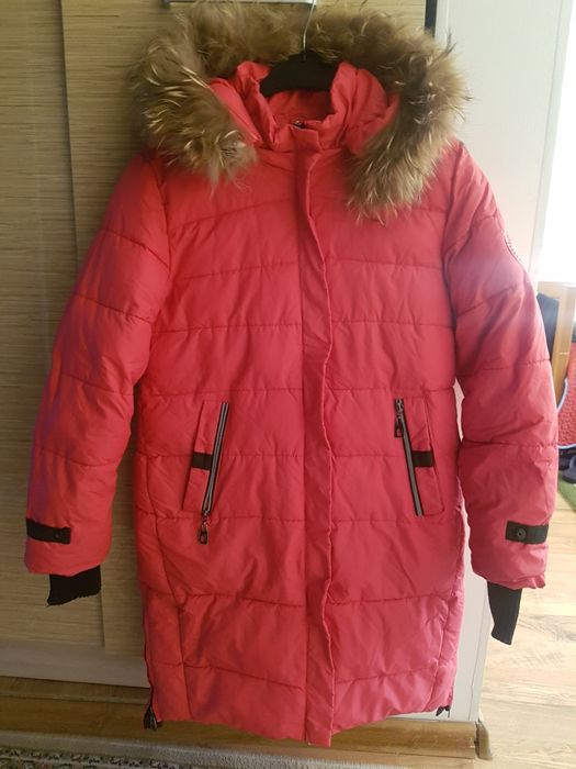 Зимний  пуховик  для девочки