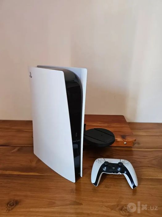 PlayStation 5 комплект полный свой!