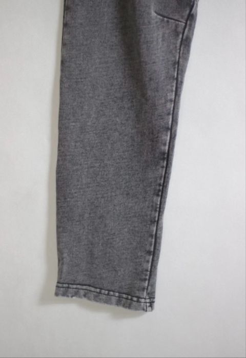 Pantaloni sport reserved