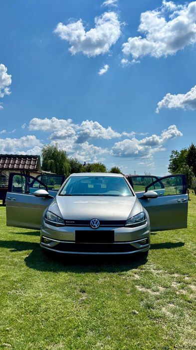 Vand VW GOLF 7 an 2020 BENZINA CNG
