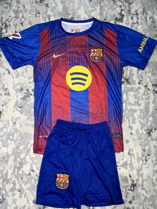 Compleu fotbal copii Barcelona - Raphinha