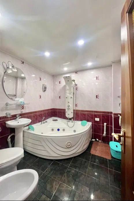 Ор-р Океан напротив ЖК, продаётся хорошая квартира дом из кирпича 73м²