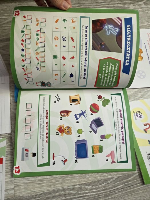 Carti Fixiki, ca noi, caiet completat aprox 25%