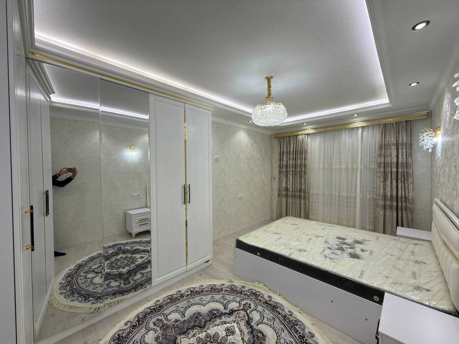 Срочно! Продаётся 4х комнатная ЛЮКС квартира на Бульваре!!!