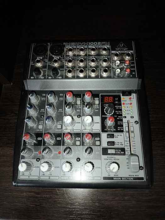 Behringer Xenyx1002FX