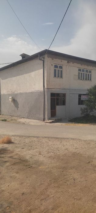 Уй сотилади 5 хона 1 этаж Нишон тумани марказидан 2 микрараён