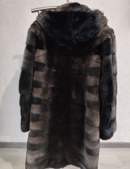 Продам шубу норкову.