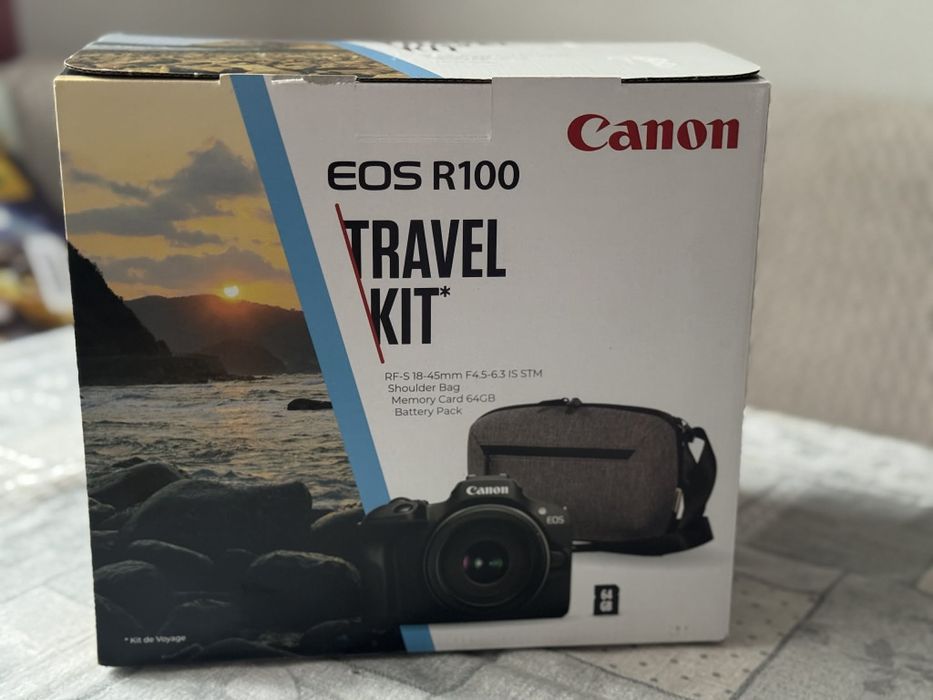 Aparat foto Mirrorless Canon EOS R100 + Obiectiv RF-S 18-45mm f/4.5-6.