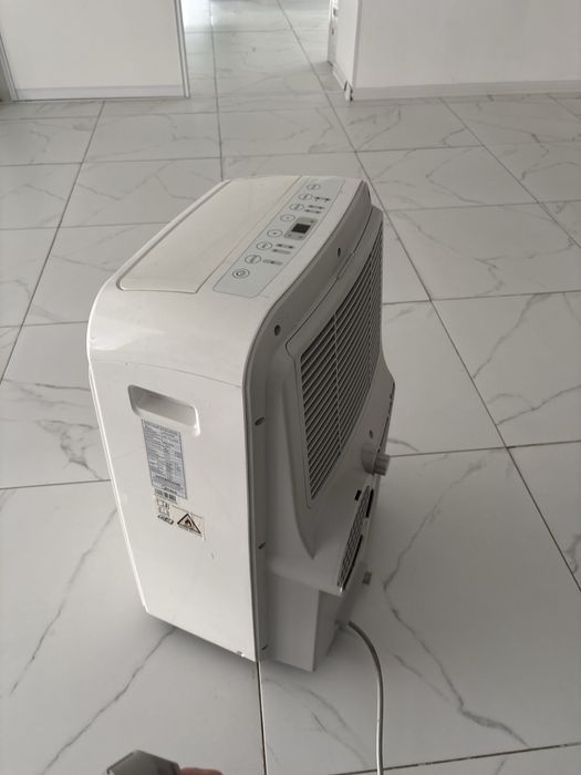 Моюильный кондиционер MIDEA