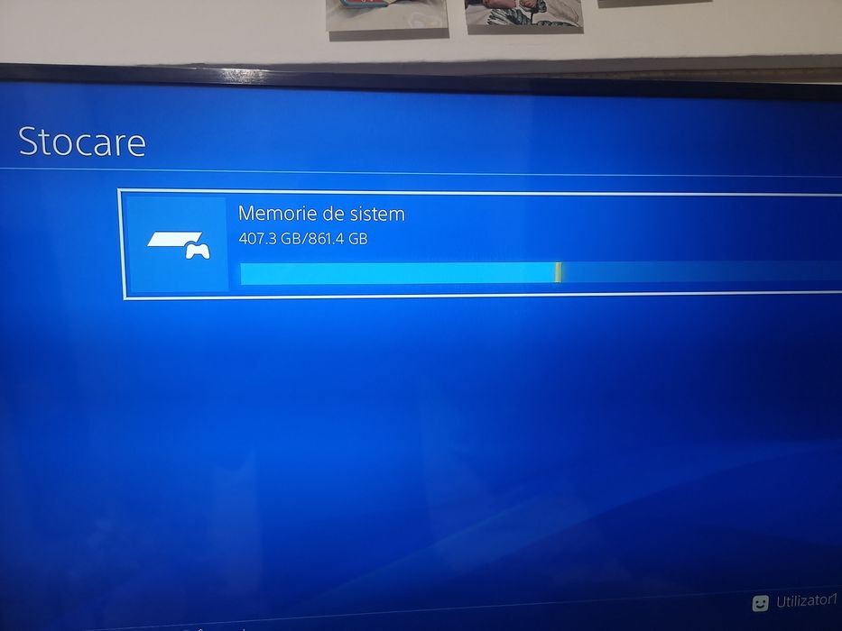 Vând PlayStation 4 slim modat