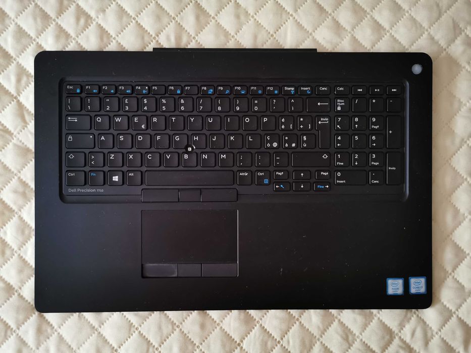 Dell Precision 7720 FHD Xeon 3.8GHz RAM 64GB Nvidia P4000 8GB WWAN