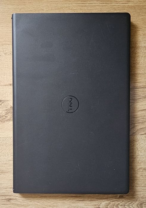Dell  Vostro i3-1305u