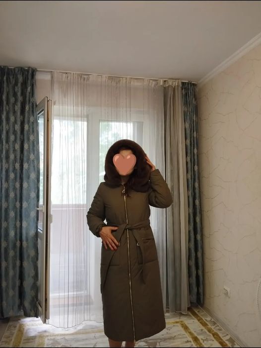 Пуховик женский с капюшоном