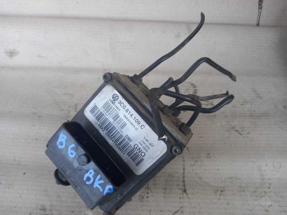 Vw Passat B6, tulumba servo frana cu pompa si vas, unitate ABS,