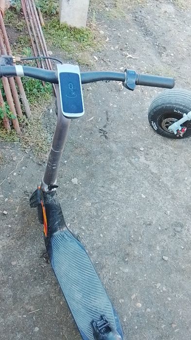 Se vinde trotineta OKAI !!