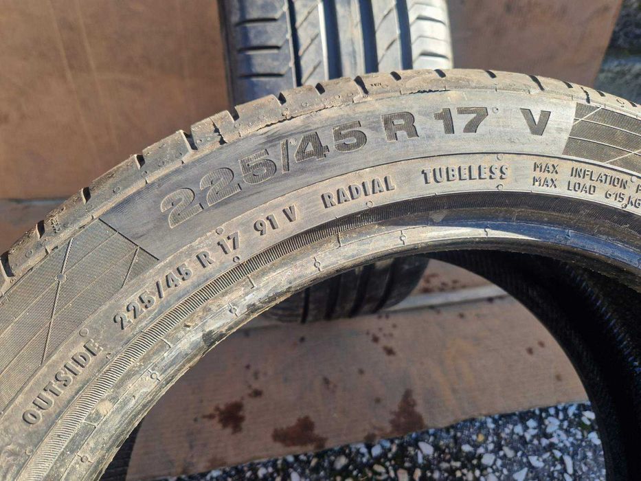 2 Continental R17 225/45 Летни гуми  DOT0520