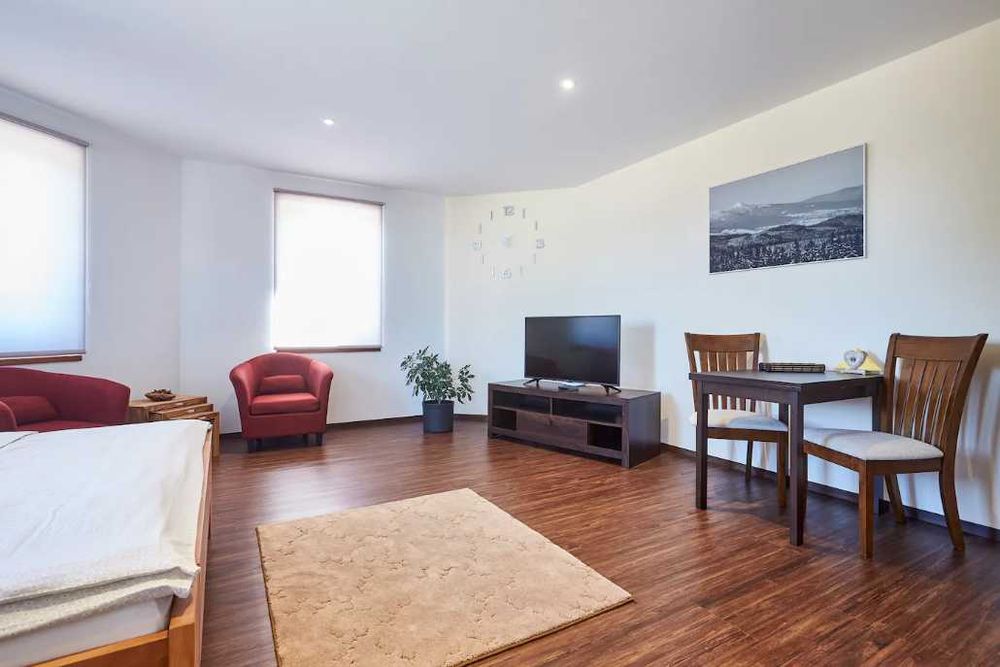 Дава се под наем Едностаен апартамент в Пловдив, Тракия - 35 кв.м за 163.2 € - Снимка #2